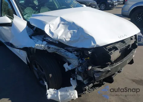 2025 Kia K4 Lxs from USA, damaged, VIN 3KPFT4DE1SE019407